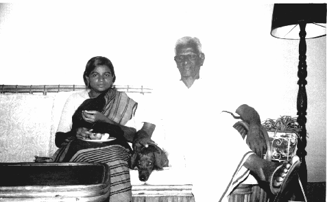 Dad&Mary inB'lore.gif (58439 bytes)